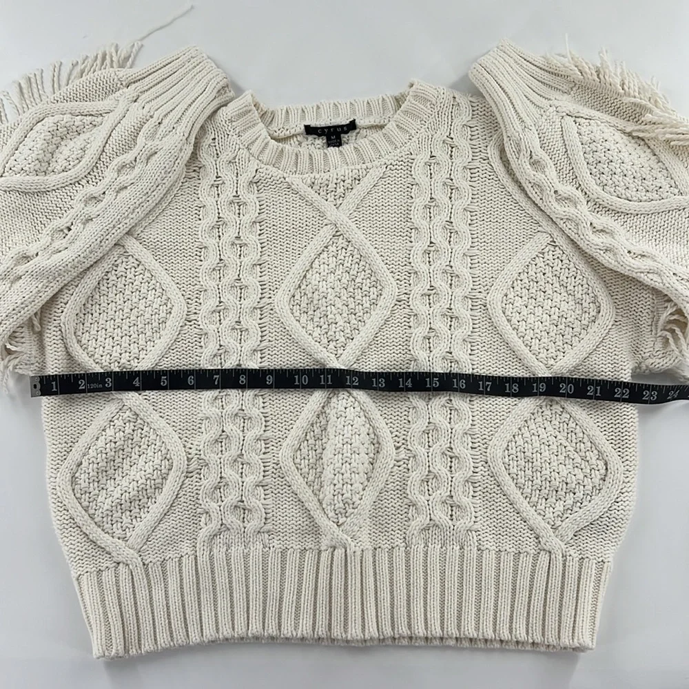Cyrus Cable knit Women's Cream Sweater with Fringe western‎ cowgirl medium